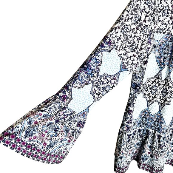 Style & Co Peasant Boho Top Size L Purple White Print Long Bell Sleeves Smocked - Picture 2 of 9